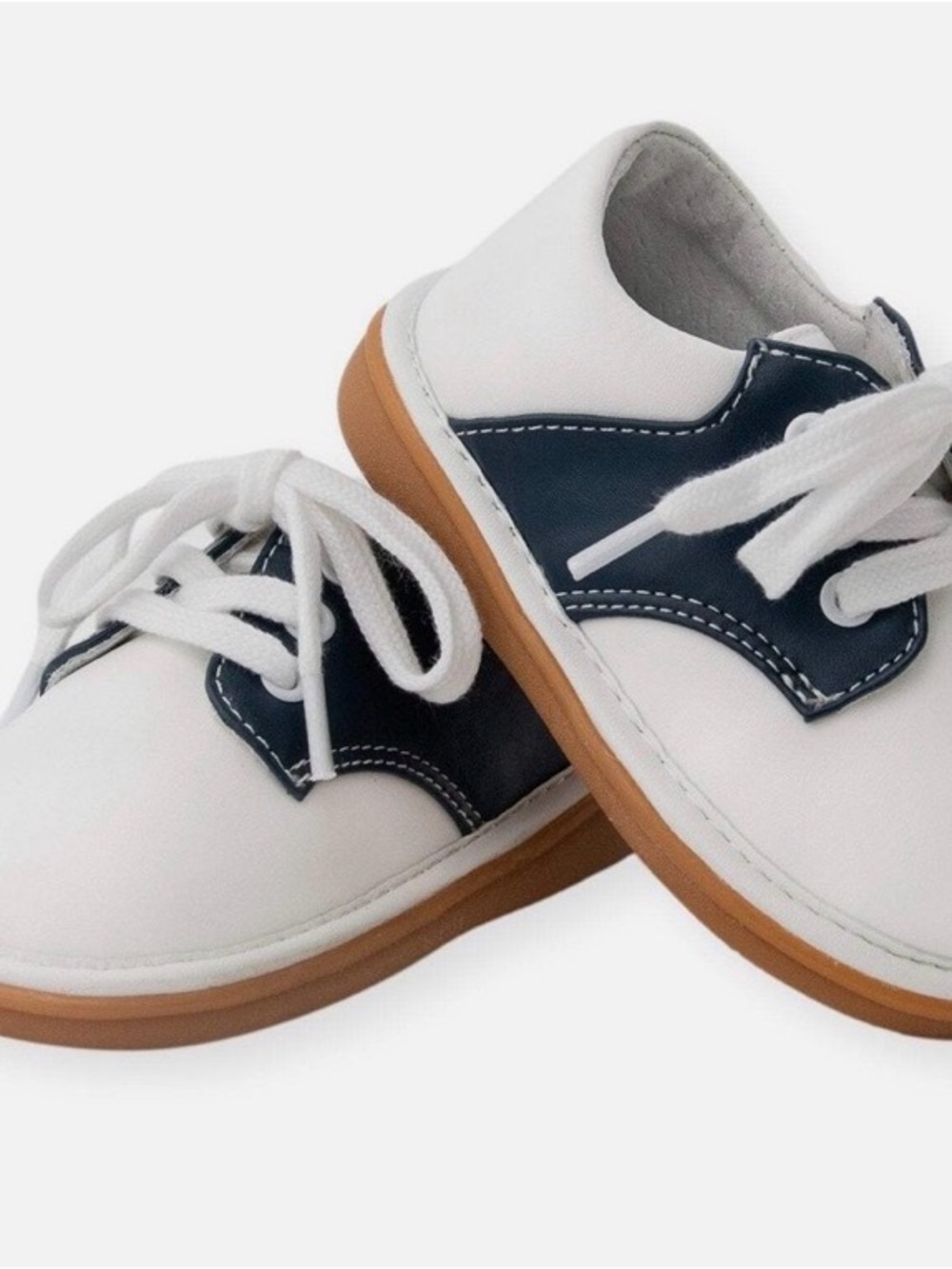 6/22 Wee Squeak Kids White and Navy Lace-Up Saddle Shoes EUC Oxfords